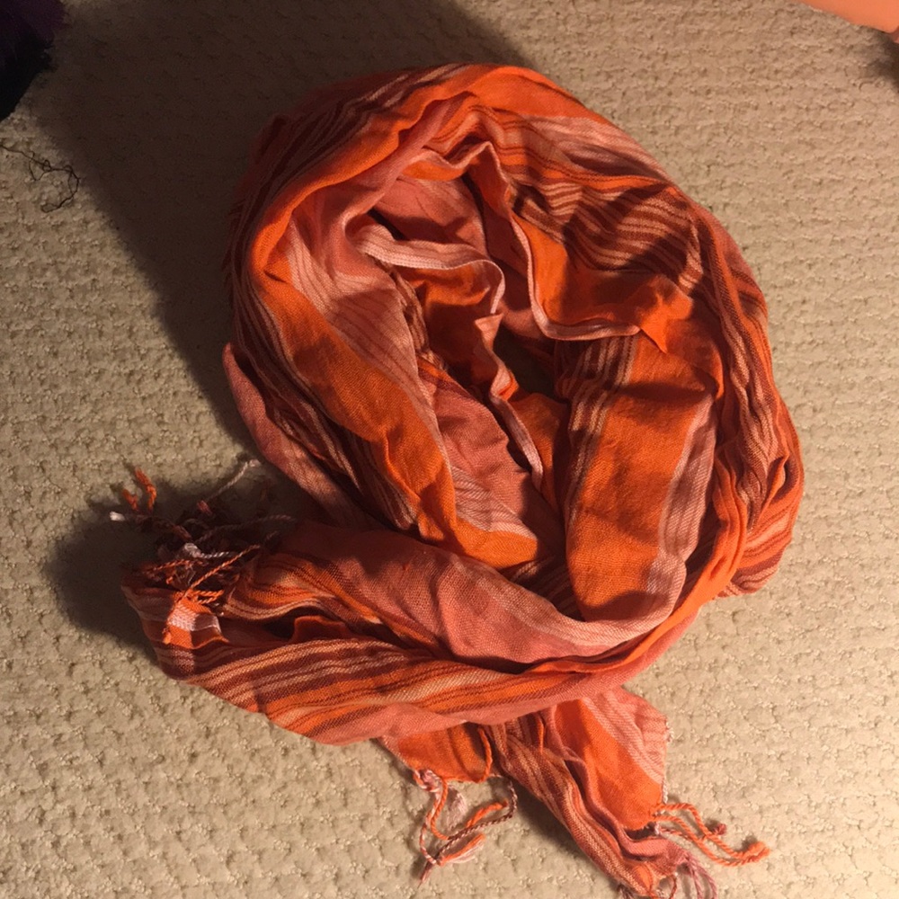 Light multicolored orange scarf